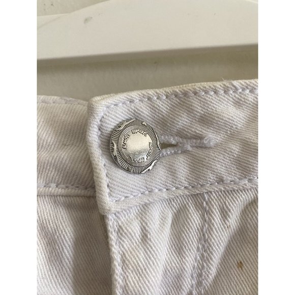 Almost Famous Womens White Shorts Distressed Size 5 READ DESCRIPTION - Picture 6 of 12